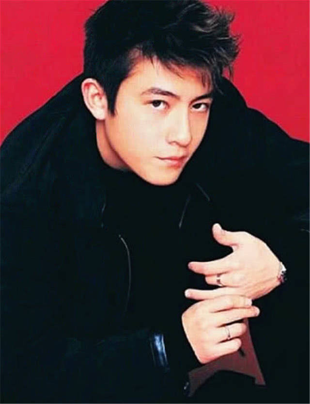 20年前港星最帅的男明星,古天乐陈冠希上榜,图3惊艳了