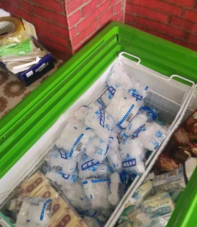"239"冰水在潍坊也有出产,据媒体采访,原厂在北宫东街与蓉花路交叉口