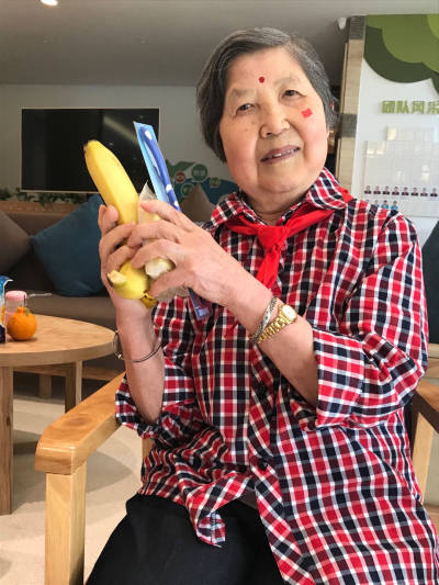 致敬童年,重温经典--成都西门养老院一暄康养