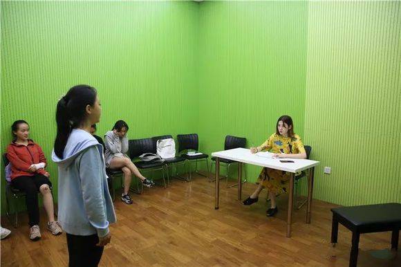 表演艺考自我介绍范文参考