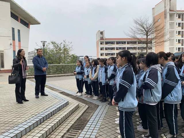 南宁六职校仙葫校区改革值周班管理模式,初显成效