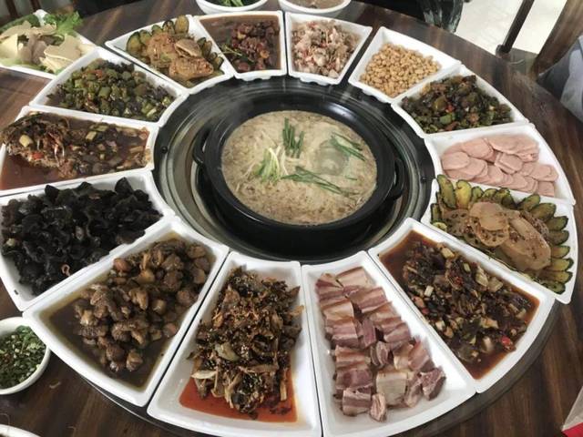 吸生态氧吧,品生态美食,看车技表演……明天,巧家白鹤滩镇中村见!