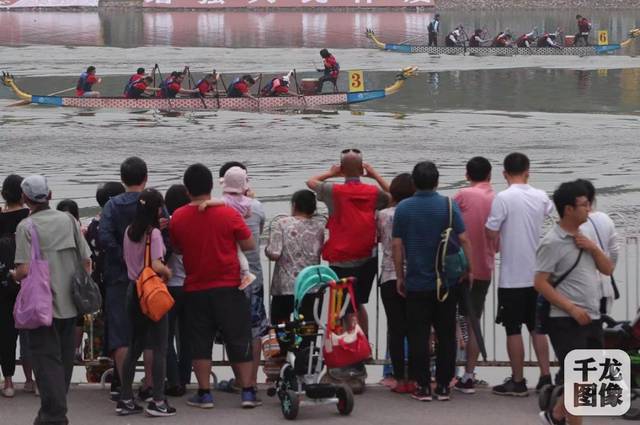 北方人赛龙舟主打重在参与 搜狐网