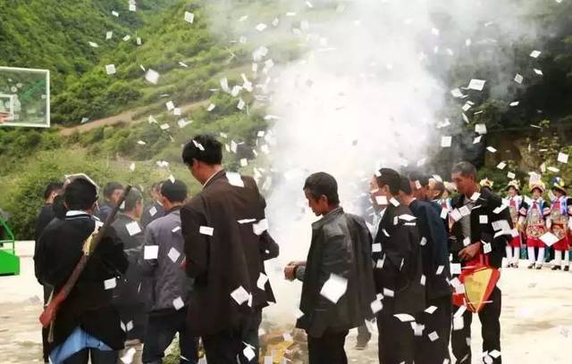 【网络中国节·端午】快看！甘南舟曲的采花节上央视《新闻联播》了