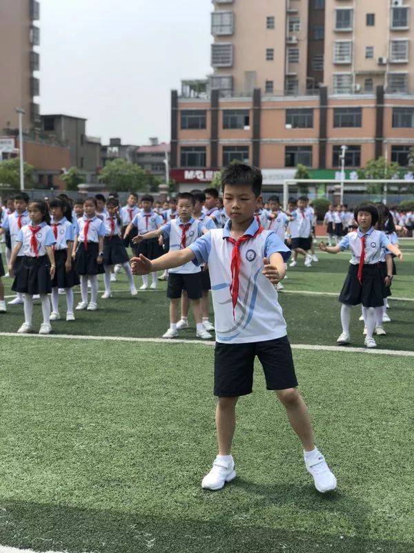 河口一小学生广播体操比赛掠影