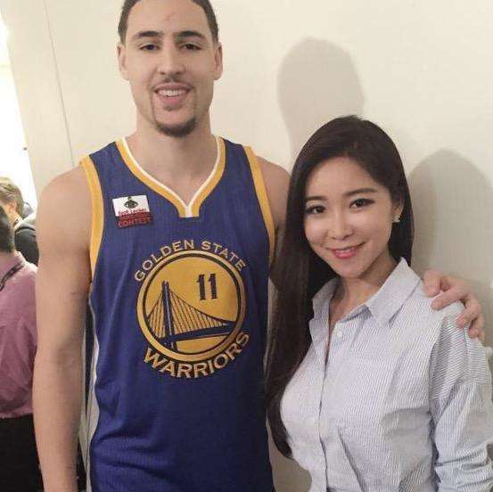 被烤肉姐抢了!NBA周玲安无缘总决赛采访,38岁