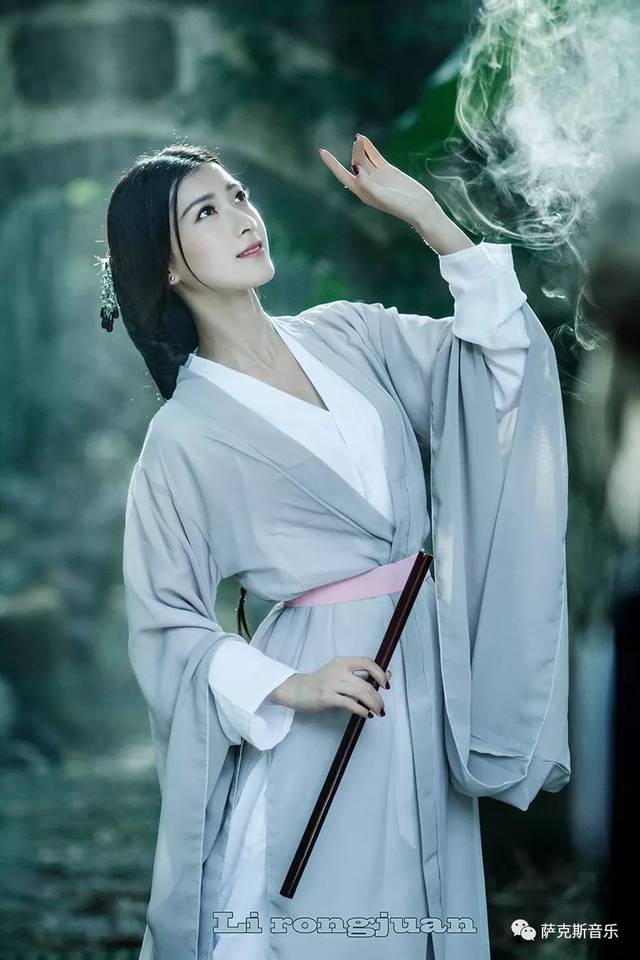 【半壶纱】刘珂矣经典歌曲(深情中音萨克斯音