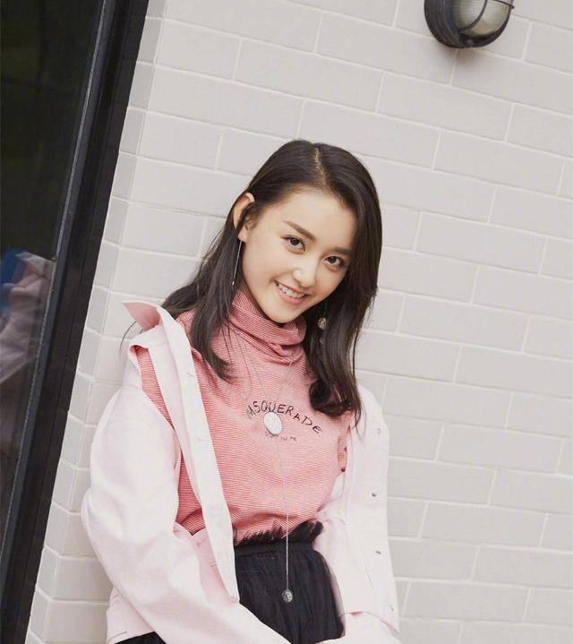 张嘉译孙红雷新剧撞档同为00后的赵今麦和蒋依依也暴露了演技