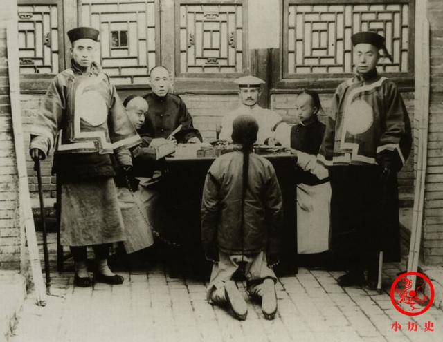 1908年,上海,中国会审员关炯之与德国副总领事会审案件.