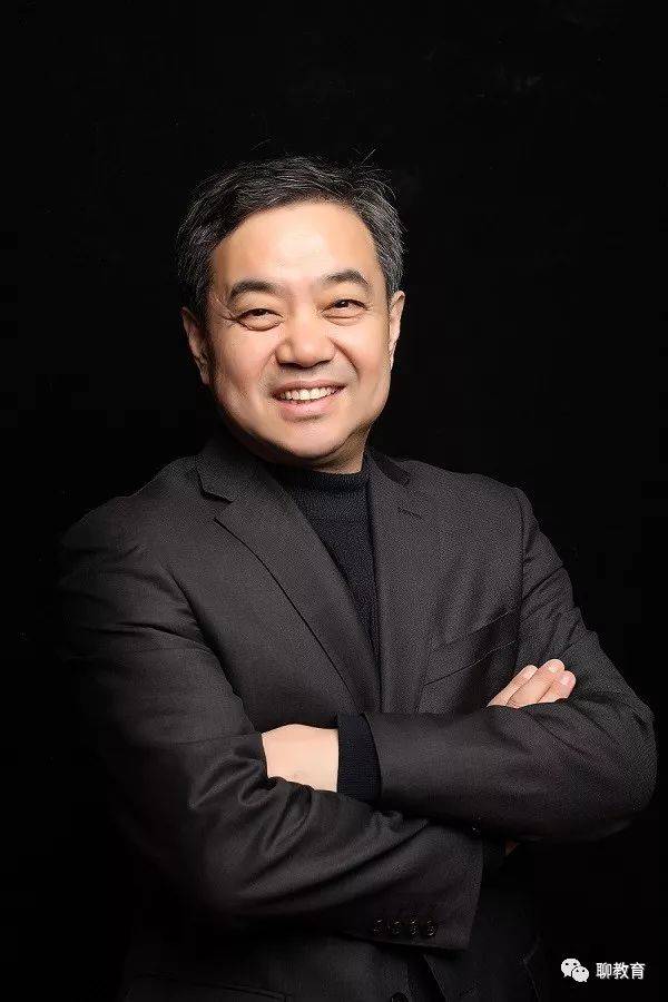 阳光下崛起绿色教育高地