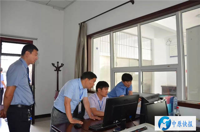 嵩县人民检察院党组书记,检察长耿艳升到派驻看守所检察室调研指导