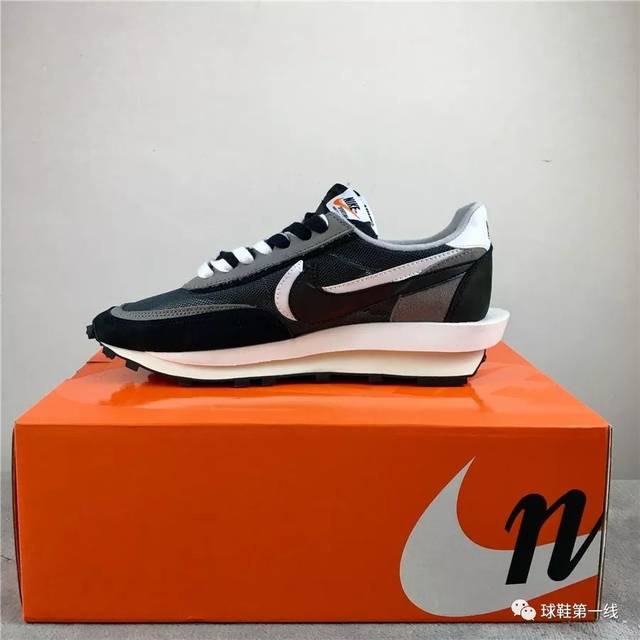 Ϳ  ⹹ ڻҰ׺ڹ sacai  nike ldv waffle