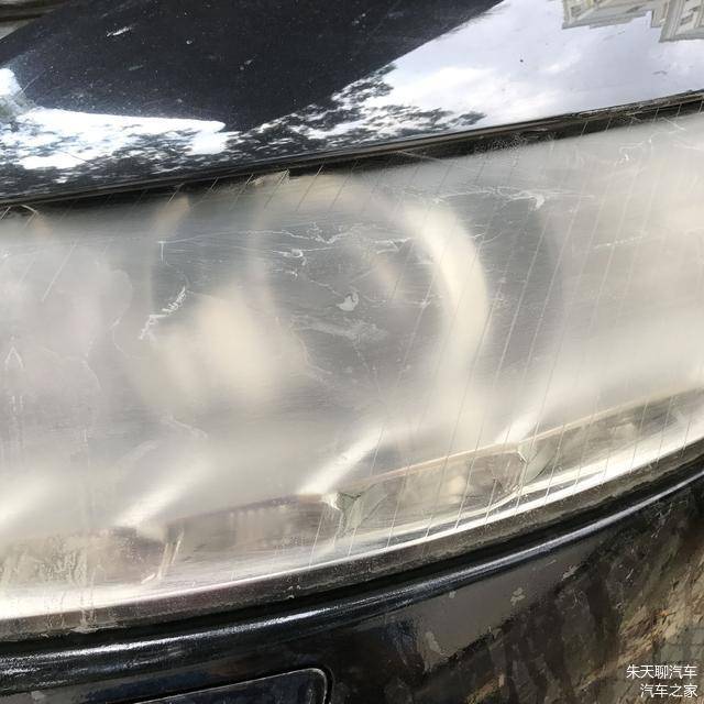 如何修复自己爱车老化的大灯?只需要简单的三个步骤就