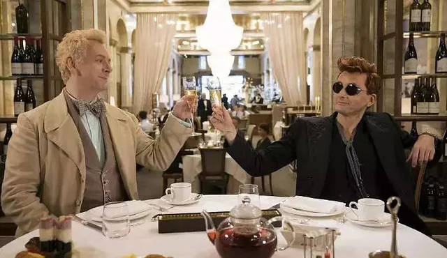 英国又袭来腐剧,天使和恶魔,居然还玩出了新