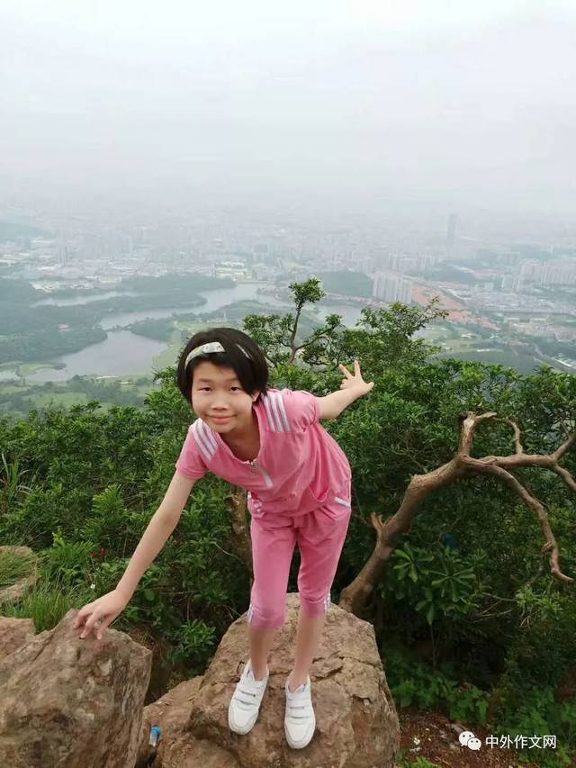 邝湘怡《晴空里的万里老师》v晴空常用:孟凡启设计图纸雨天字体下载图片