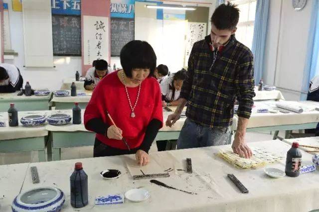 [静海公众号 静海女书法家刘智莉:农家女30余载挥毫点墨写追梦人生