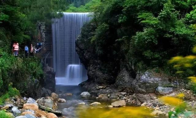 景区地址:池州市东至县葛公镇仙寓山村