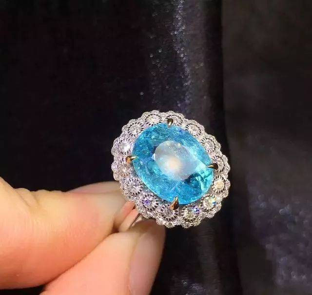 天然帕拉伊巴18k金钻石戒指,上手超美,精致到爆,指圈14#免费改配aigs