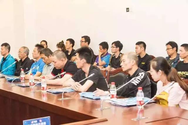 上海市首批61名乒乓球C级业余教练员注册