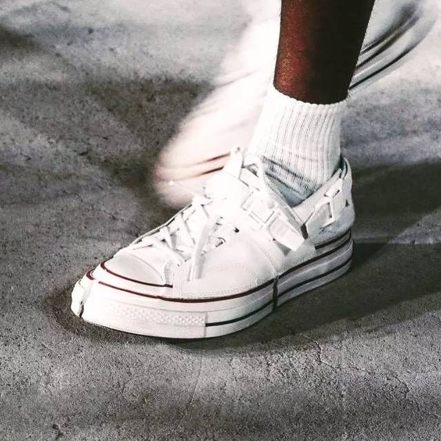 从北服转战纽约伦敦,Feng Chen Wang 为中国