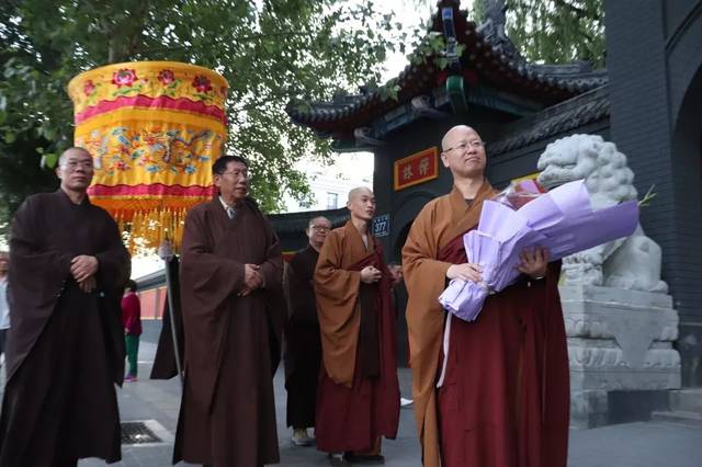 天台山国清寺方丈允观大和尚莅临我寺考察指导