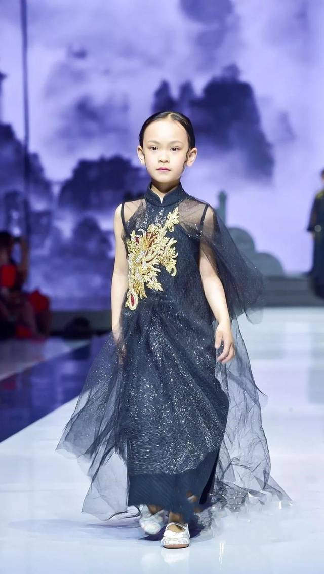 【翰墨流影 梦里泉城】2019ksd第二届国际少儿时装周丨三寸盛京 品牌