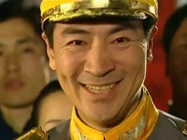 情深深隐藏剧情傅文佩在陆司令家中的真实地位出乎意料
