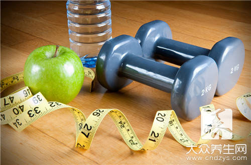 哑铃怎么练小臂】_怎么锻炼_如何锻炼