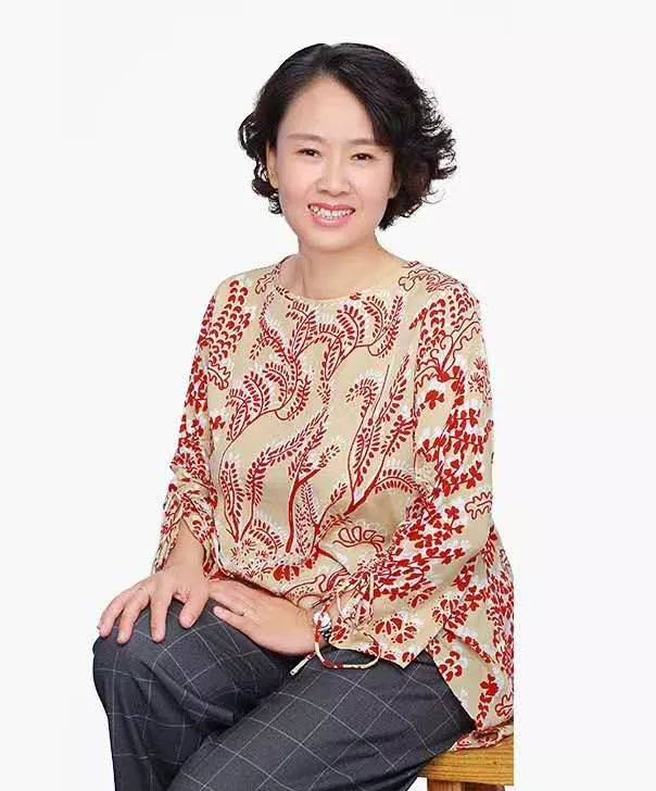 19.9元上6节微课!《爱情保卫战》:婚姻情感头部耳兔教程的钩织专长图片