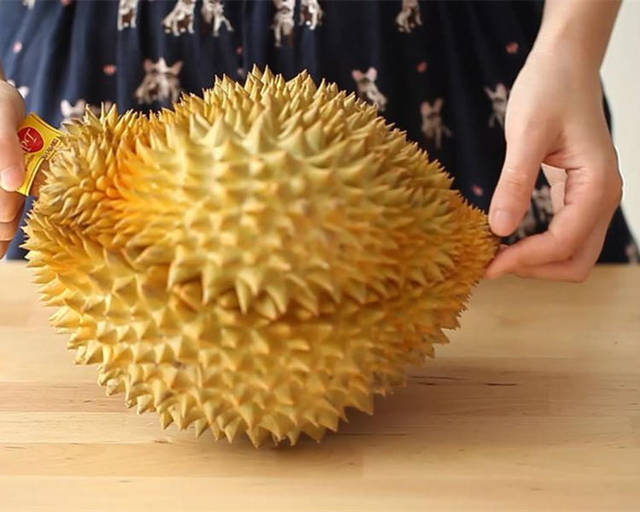 买榴莲怎么挑是选平底还是尖底