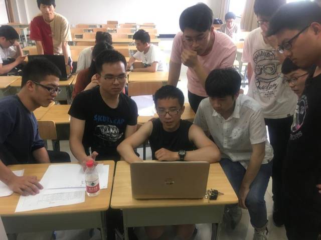 科技与激情的碰撞:猛犷技术交流