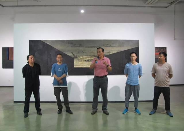 【锦都现场"易—洪振宇艺术展"在锦都艺术中心圆满开幕