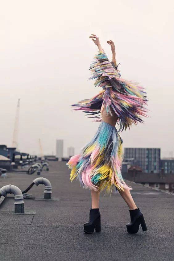 怎样可以一眼看出一件衣服是立裁还是平裁?