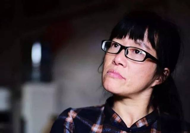余秀华:婚姻是无用的,爱情是奢侈的