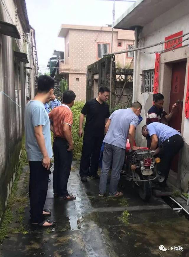 潮阳多名警察,出现在一村巷中!