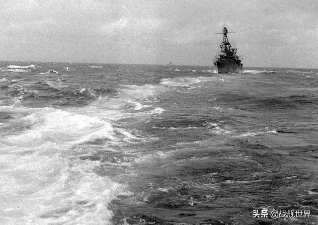 芝加哥号为约克城号打辅助,参加了在5月7日发生的珊瑚海战役,在珊瑚海