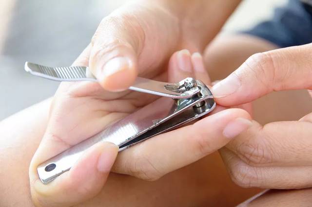 【健康】如何正确剪指甲?
