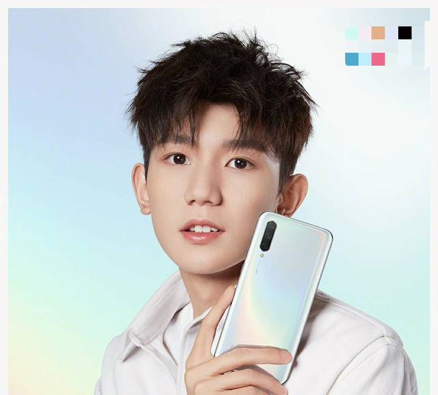 王源凭借《吆不倒台》获人气金曲奖,他实现了