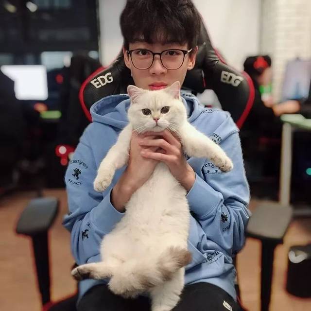 智力大比拼+PUBG微博杯选手采访