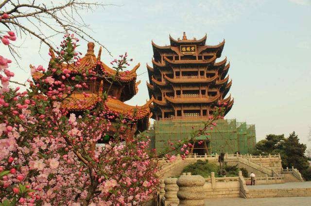 武汉一座5a级名胜古迹,数百年来多次重修,今又建起电梯