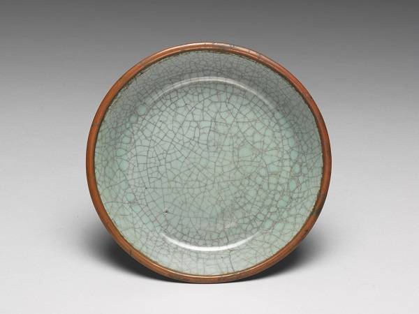 台北故宫博物院一次展13件汝窑瓷器,院方称要"看好看满"
