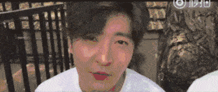 买水军黑前妻,蹭完前女烈焰公益服友热度就跑,现在他娶了个90后娇妻?