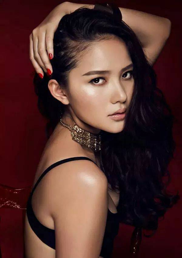 越南娱乐圈的一些女明星,不得不说审美很独特!