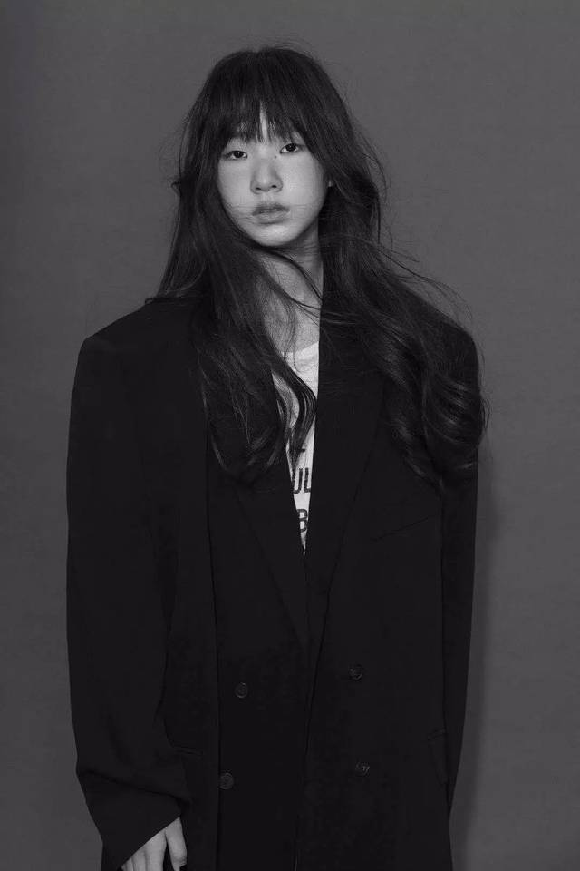 小S女儿从许俏妞变许超模!星二代拿了基因