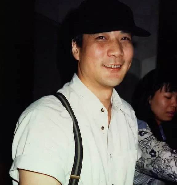 他叫徐伟栋1983年出生于香港,加拿大华裔男演员兼主持人,他参演过得