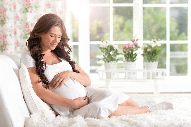 为什么有些孕妈是上怀,而有些孕妈是下怀,影响