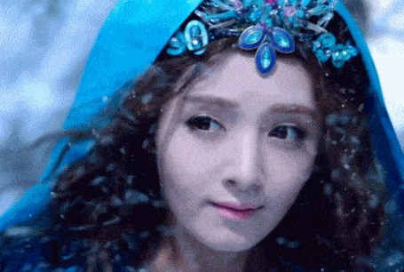 祝福低调恋爱订婚生娃的姜潮和麦迪娜,一家三口幸福美满
