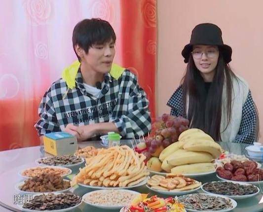 向佐带郭碧婷见好友,好友招待郭碧婷就仿佛过