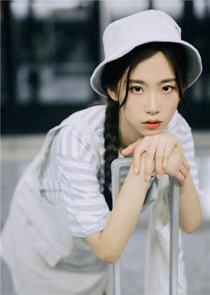 属猪的年份及年龄对照,周岁和虚岁分别是多少