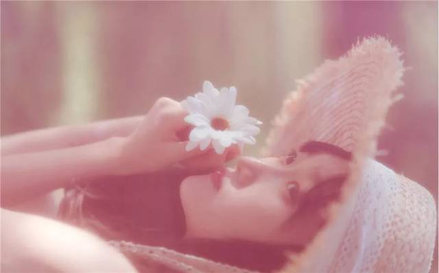 今生重生成京城第一纨绔,一日看尽长安花。